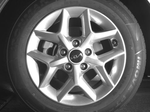 Used 2025 Kia Soul LX w/ LX Technology Package FWD image 19