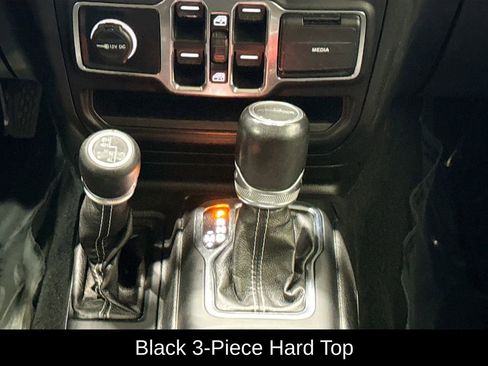 Used 2021 Jeep Gladiator Overland w/ Popular Equipment Package image 24