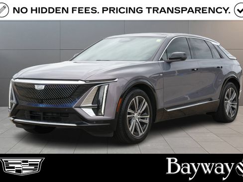 Certified 2024 Cadillac Lyriq Luxury AWD/4WD image 1