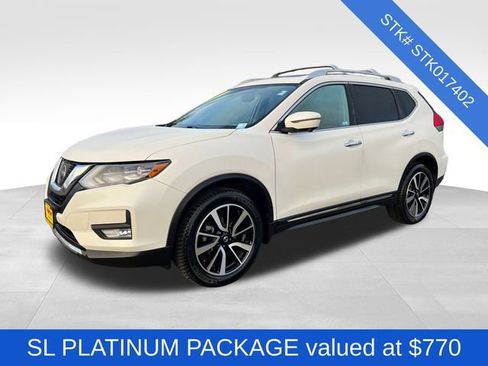 Used 2017 Nissan Rogue SL w/ SL Premium Package image 3