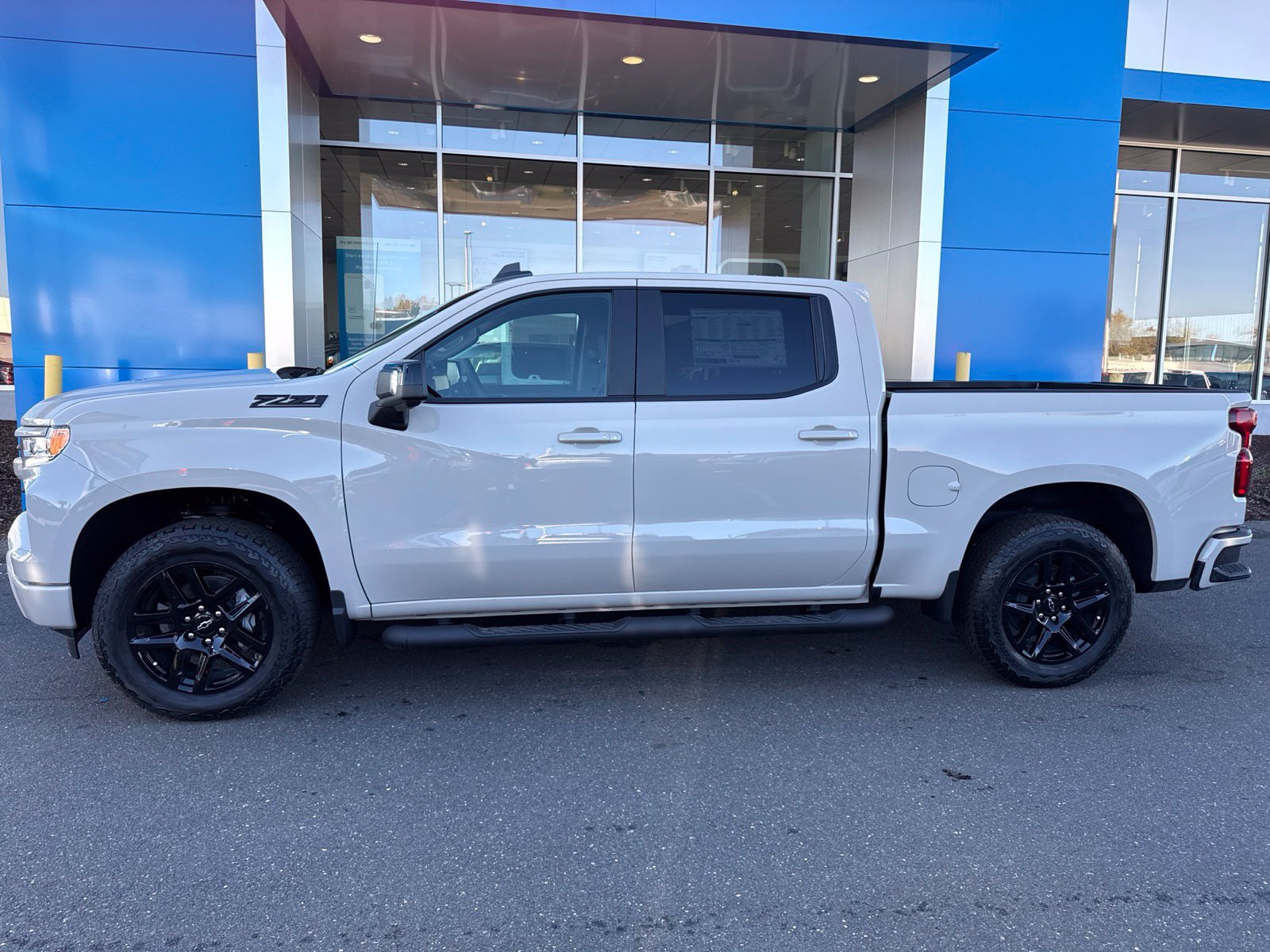 New 2026 Chevrolet Silverado 1500 RST w/ RST All Star Premium Package AWD/4WD image 9