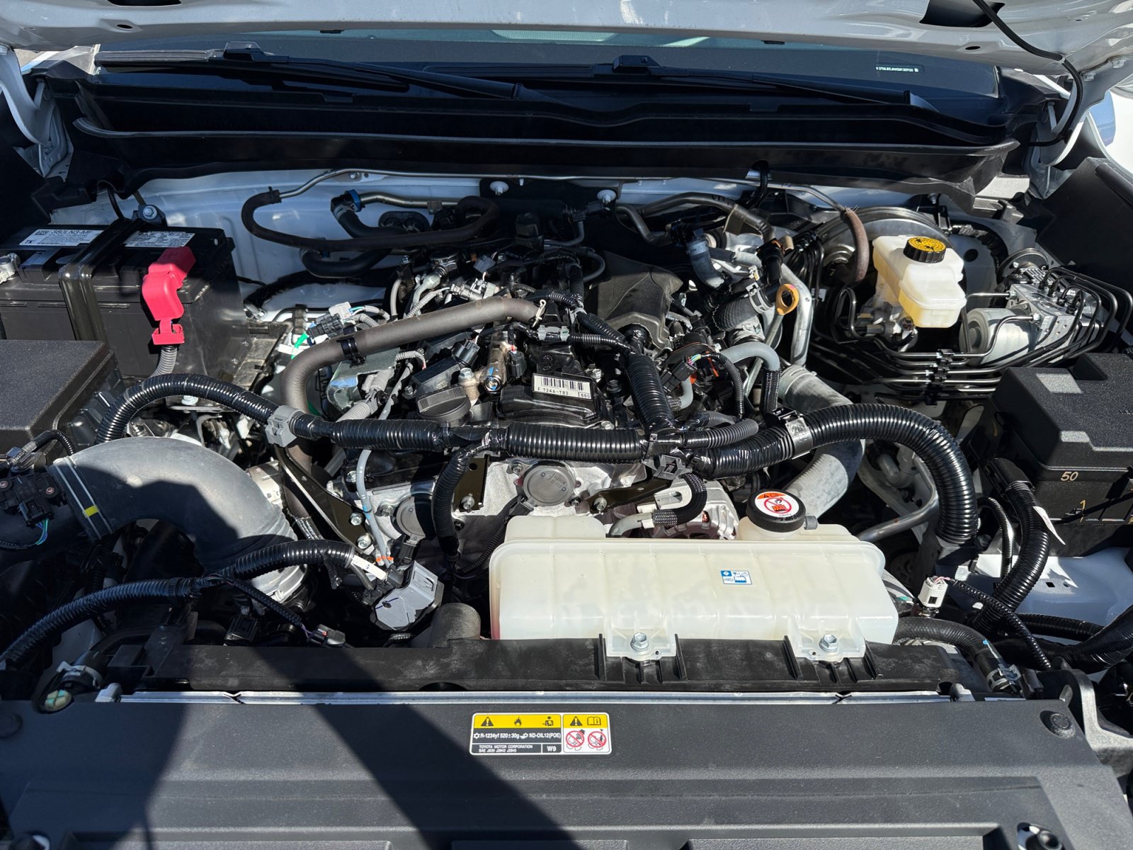 Used 2025 Toyota Tacoma SR5 AWD/4WD image 20