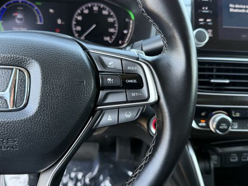 Used 2021 Honda Accord Touring image 25