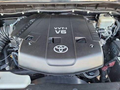 Used 2007 Toyota FJ Cruiser 4WD image 20