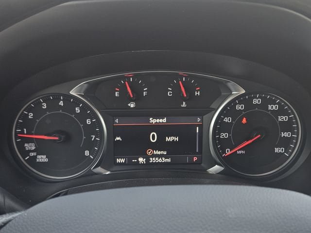 Used 2024 GMC Terrain SLE w/ Driver Convenience Package FWD image 16