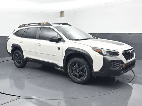 Used 2025 Subaru Outback Wilderness AWD/4WD image 2