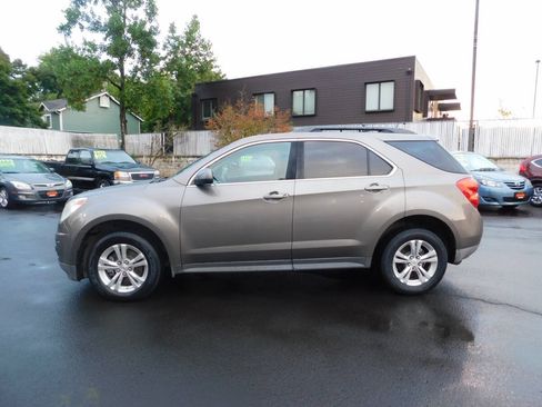 Used 2010 Chevrolet Equinox LT w/ Vehicle Interface Package AWD/4WD image 21