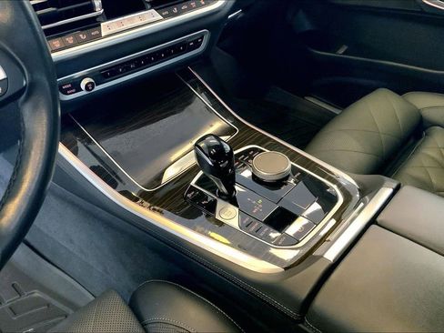 Used 2023 BMW X5 xDrive40i w/ Luxury Seating Package image 17
