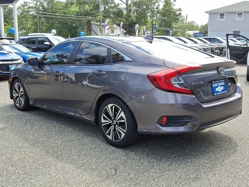 Used 2018 Honda Civic EX-T image 4