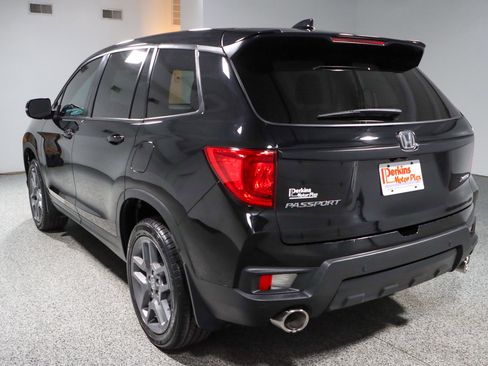 Used 2023 Honda Passport EX-L image 9