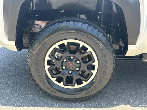 Used 2024 Toyota Tacoma TRD Off-Road AWD/4WD image 20