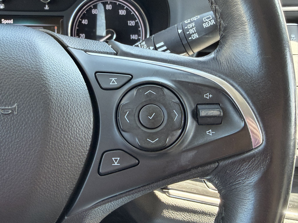 Used 2018 Buick Enclave Premium FWD image 22