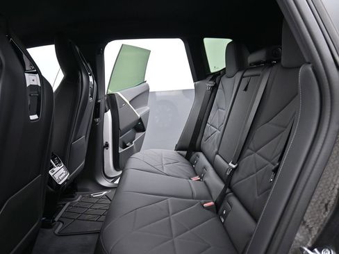 New 2026 BMW iX xDrive45 AWD/4WD image 15