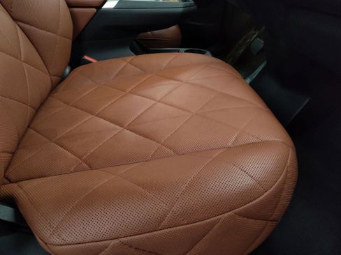 Used 2023 BMW iX xDrive50 w/ Ultimate Package 2 image 25