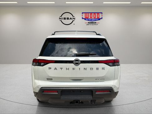 Used 2023 Nissan Pathfinder SV w/ SV Premium Package AWD/4WD image 6