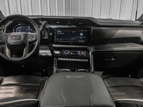 Used 2025 GMC Sierra 2500 AT4X AWD/4WD image 13