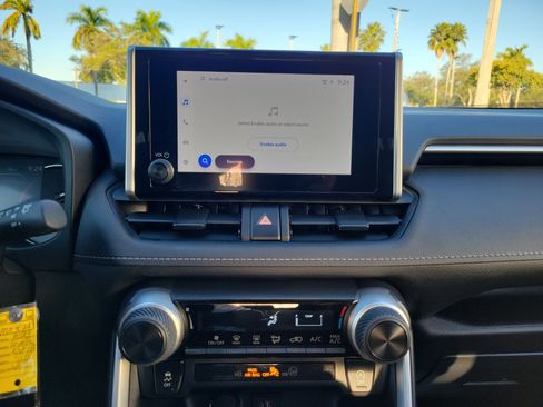 Used 2024 Toyota RAV4 LE image 19