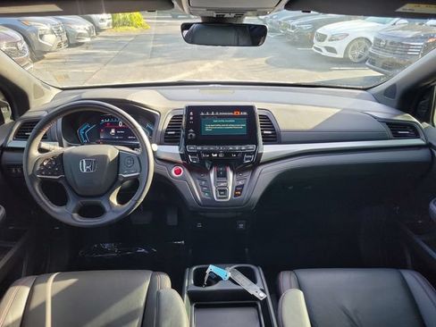 Used 2024 Honda Odyssey Sport image 10