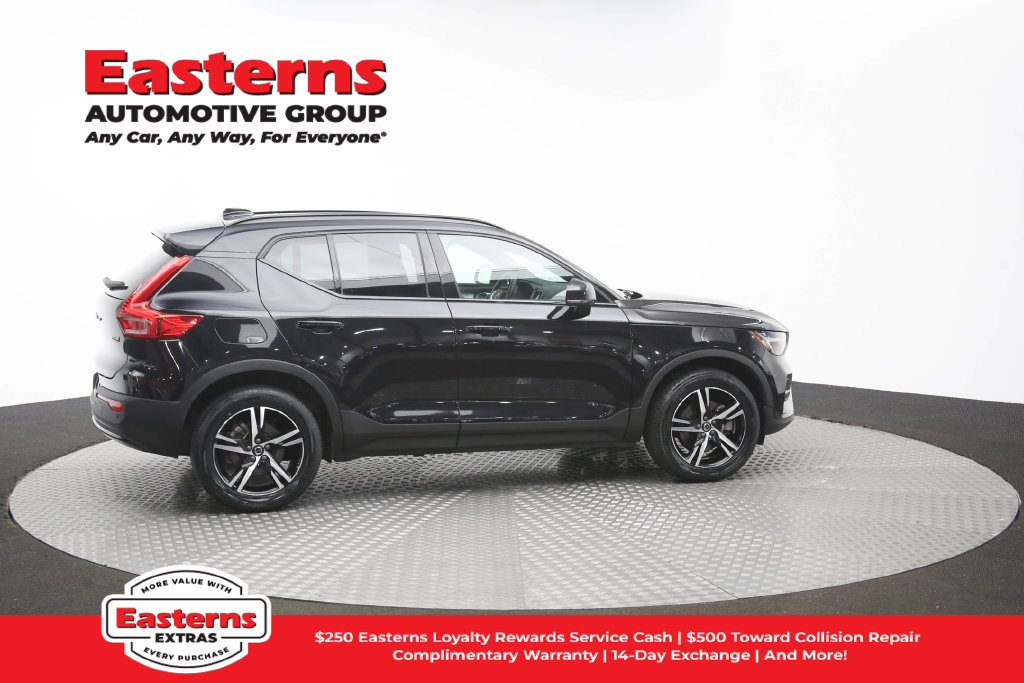 Used 2024 Volvo XC40 B5 Core AWD/4WD image 45