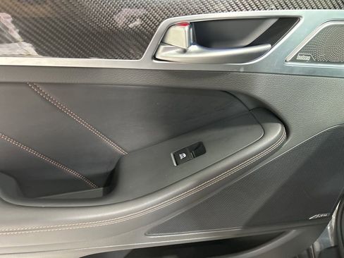 Used 2019 Genesis G80 3.3T Sport image 21