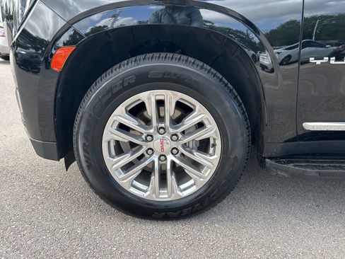 Used 2023 GMC Yukon SLT image 55