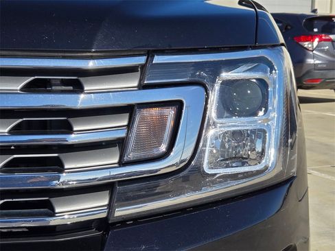 Used 2021 Ford Expedition Limited image 33