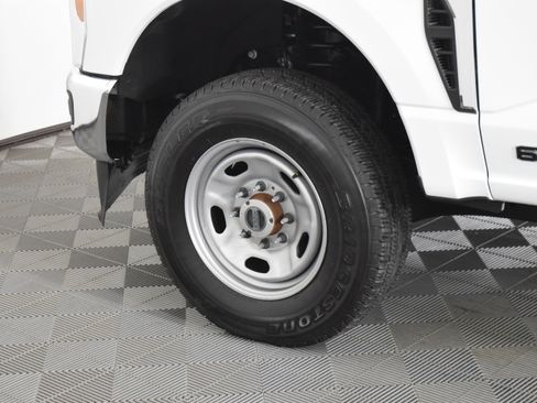 Used 2024 Ford F350 XL w/ XL Chrome Package image 54