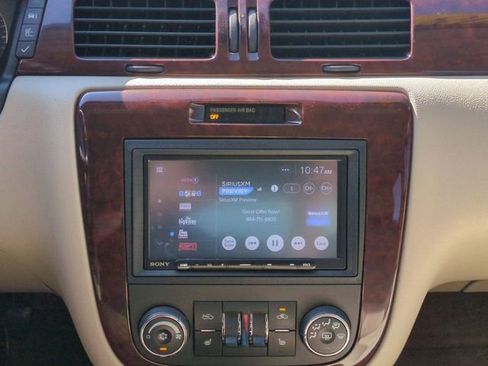 Used 2008 Chevrolet Impala LT w/ Luxury Edition Package image 18