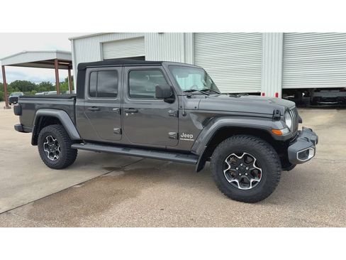 Used 2020 Jeep Gladiator Overland AWD/4WD image 2