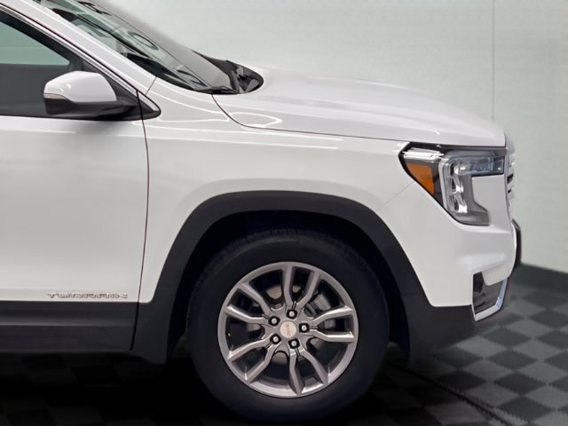 Certified 2024 GMC Terrain SLT AWD/4WD image 4