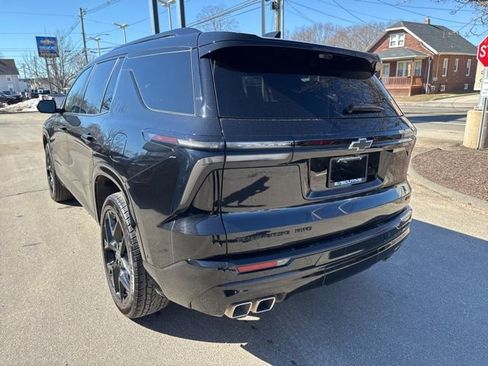 Used 2024 Chevrolet Traverse RS w/ LPO, Floor Liner Package image 8