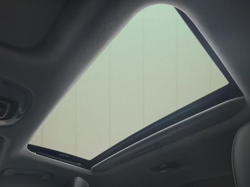 Certified 2025 Hyundai Elantra Limited image 37