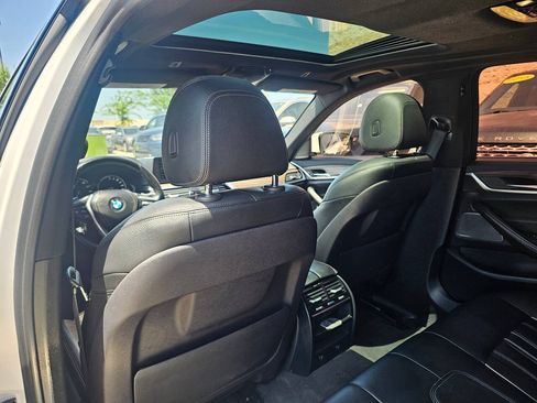 Used 2018 BMW 530e w/ Premium Package 2 RWD image 16