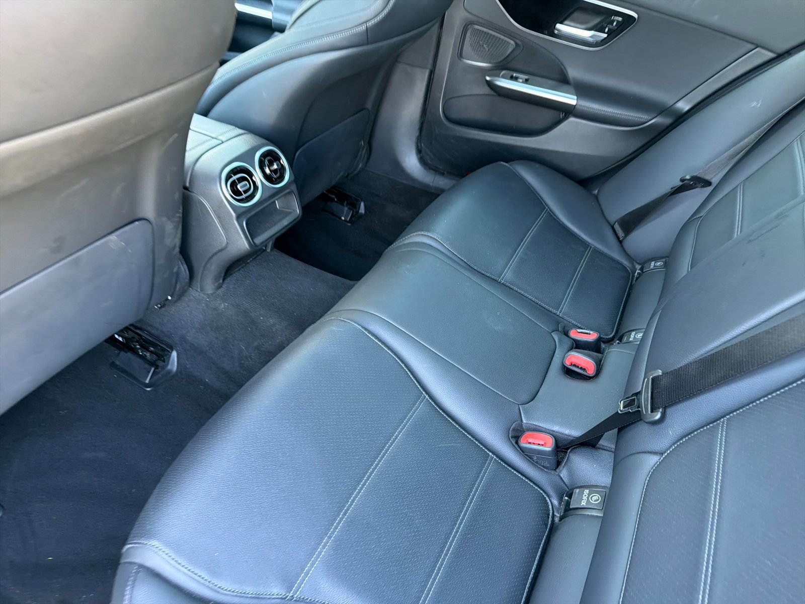 Used 2023 Mercedes-Benz C 300 Sedan image 11