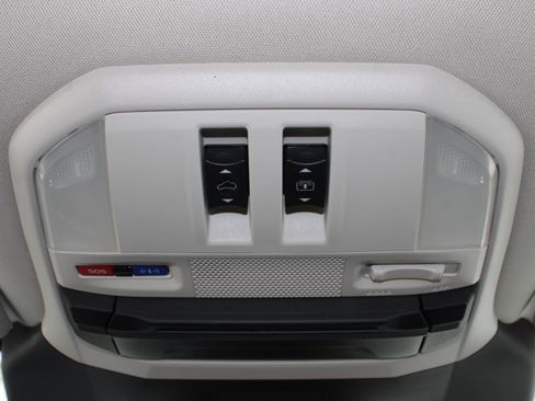 Used 2025 Subaru Ascent Bronze Edition image 12