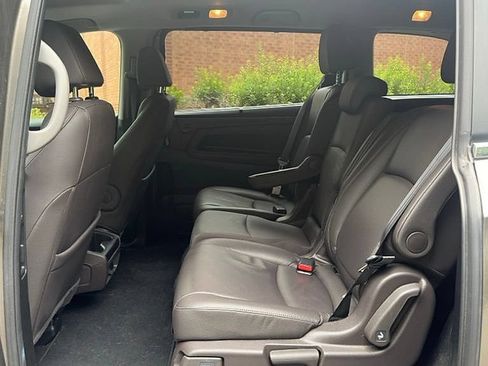 Used 2019 Honda Odyssey EX-L image 17