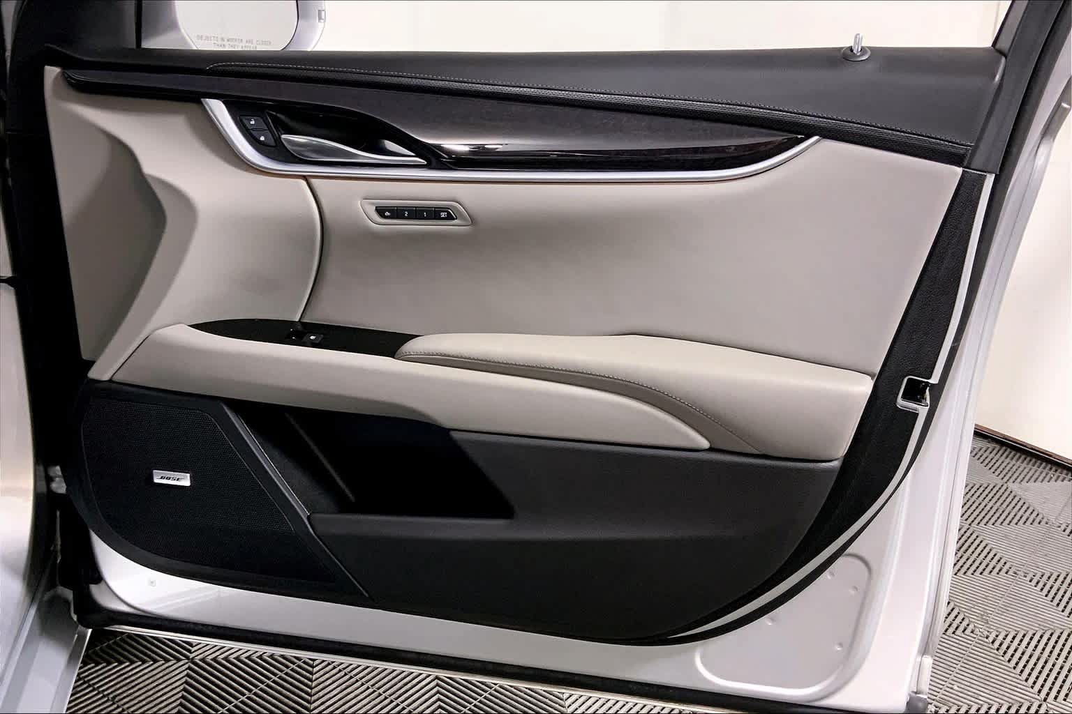 Used 2016 Cadillac XTS Luxury w/ Driver Awareness Package FWD image 21