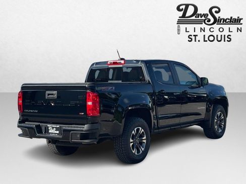 Used 2022 Chevrolet Colorado Z71 AWD/4WD image 3