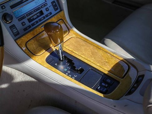 Used 2003 Lexus SC 430 image 33