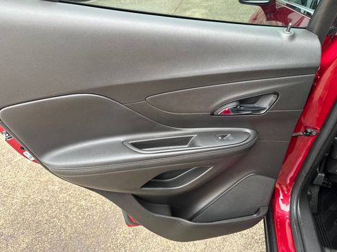 Used 2019 Buick Encore Essence image 23