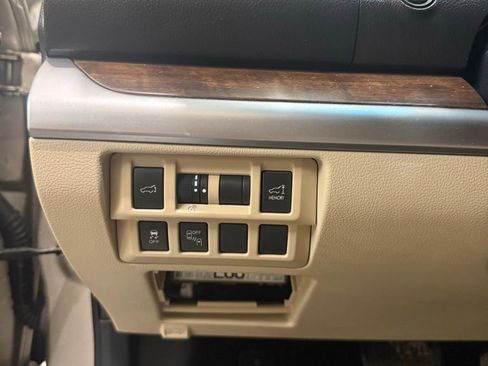 Used 2015 Subaru Outback 3.6R Limited AWD/4WD image 6