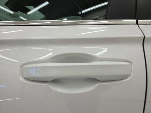 Used 2025 Honda CR-V EX-L image 16