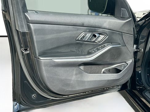 Used 2023 BMW 330i xDrive Sedan w/ Premium Package image 22