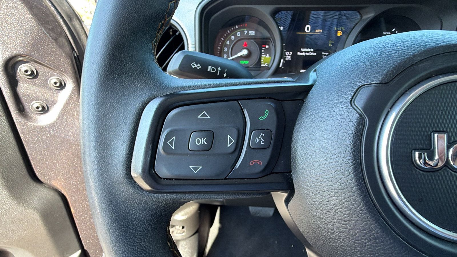 Used 2024 Jeep Wrangler Unlimited AWD/4WD image 27