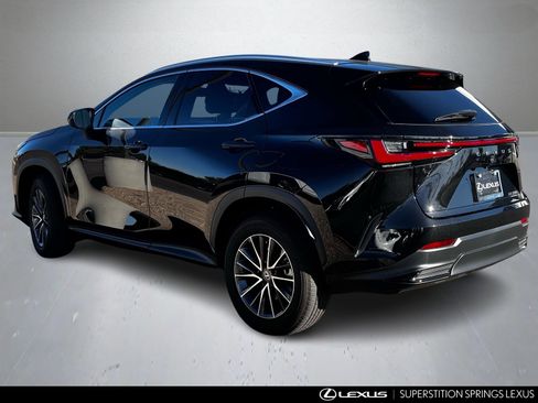 Used 2022 Lexus NX 250 FWD image 4