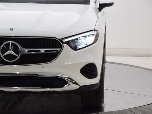 Used 2026 Mercedes-Benz GLC 300 4MATIC image 10