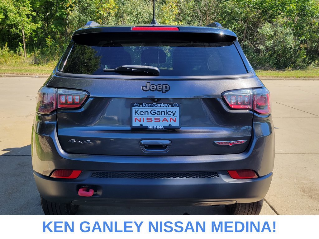 Used 2019 Jeep Compass Trailhawk w/ Popular Equipment Group AWD/4WD image 4