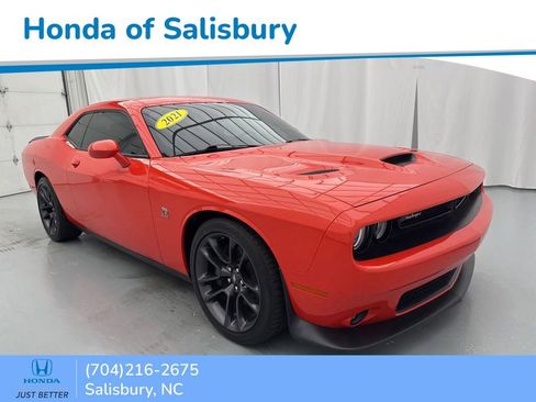 Used 2021 Dodge Challenger R/T Scat Pack RWD image 1