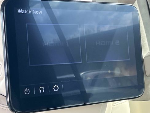 Used 2022 Cadillac Escalade ESV Sport Platinum RWD image 17