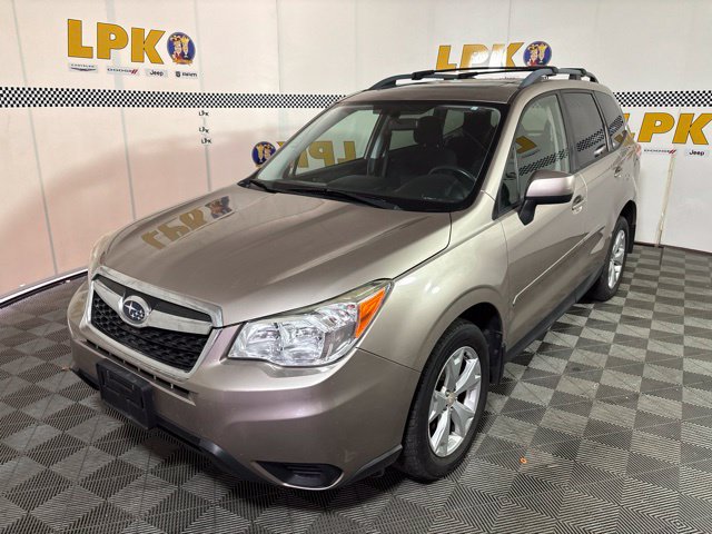 Used 2016 Subaru Forester 2.5i Premium w/ All-Weather Package AWD/4WD image 7